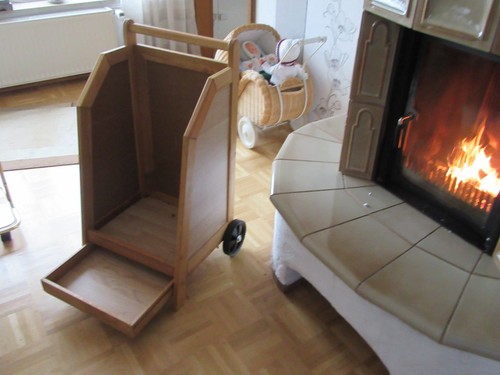 Kaminholzwagen mit schubkasten - kaminholzwagen,