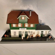 HO FALLER/plastoy 1:87 Bahnhof 'Grünstein' aus Anlagenrückbau mit 12 Figuren 