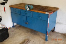 Werkbank mit Schraubstock Robust Massiv mit 5cm Holz Bohlen Als Arbeitsplatte