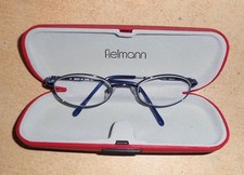 Brille mit Gläser und Etui