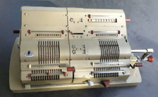 Rechenmaschine BRUNSVIGA D13R1