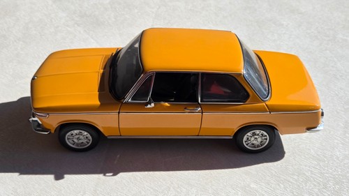 Bmw 2002 ti - 2002, (autoart)