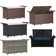 Gartenbank mit Kissen und