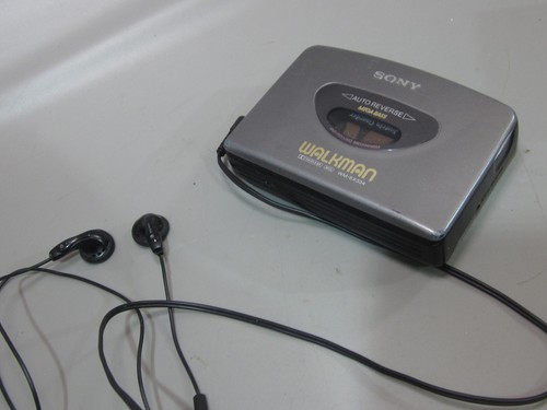 Sony walkman cassette - walkman, mc