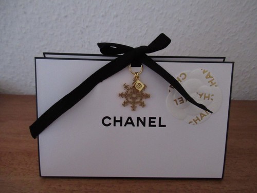 Chanel weihnachten - chanel,