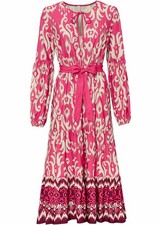 Kleid mit weitschwingendem