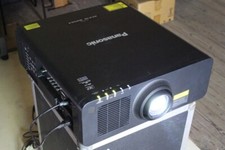 *Panasonic PT-RZ670LB+Objektiv*DLP Laser Beamer Projektor 20000h 6000Lumen 24/7