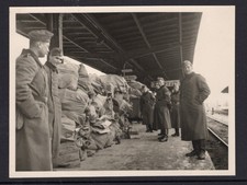 Originalfoto 2. WK "Abholen von Feldpost" in JÜNKERATH (Eifel)