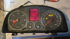1269 Tacho Kombiinstrument VW Touran 1T 2.0  TDi VDO 1T0920872F 452601 km