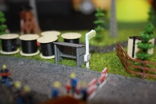 3 x Bushaltestelle incl. Schild Spur Z (1:220)