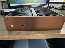 Kleiner lüfterloser Industrie