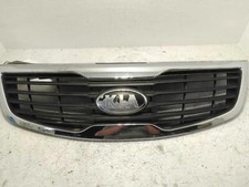 Used Upper Grille fits: 2013