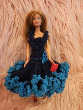 Sehr aparte  Barbie Puppe von