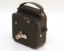 Bolex  Auto Cine A II 16mm mit Hermagis Paris Anastigmat 3,5/25 mm ca. 1928
