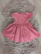 Kleid Mit Lochstickerei Gr 86/92 