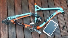 Maxx Fab 4.0 GULF Racing MTB Rahmen + RockShox Dämpfer & XT Teile
