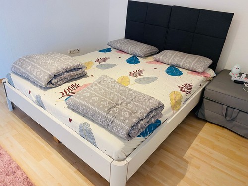 Doppelbett 180x200 mit