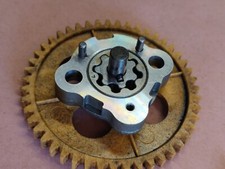 Ölpumpe Suzuki UE 125 K1 CT