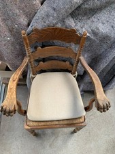 Lehnenstuhl eines Weihbischof