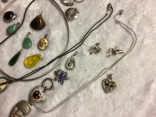 Schmuck aus nachlass einiges - schmuck,