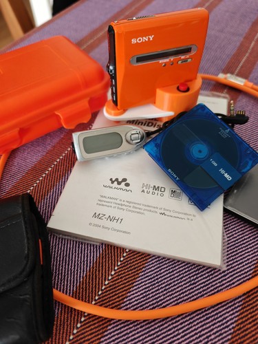 Sony nh1 orange full - mz,
