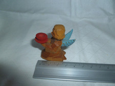 kleiner Engel mit Kerzenhalter