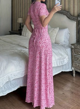 Damenkleid mit Blumenmuster -