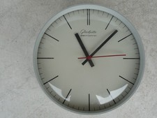 Wand uhr gub - gub, glashütte