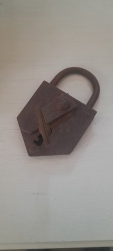Antikes vorhängeschloß - antikes, *