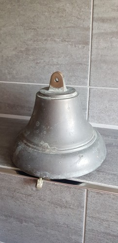 Alte messing glocke mit - alte, patina