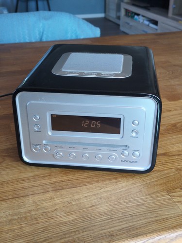 Sonoro cubo design radio - sonoro,