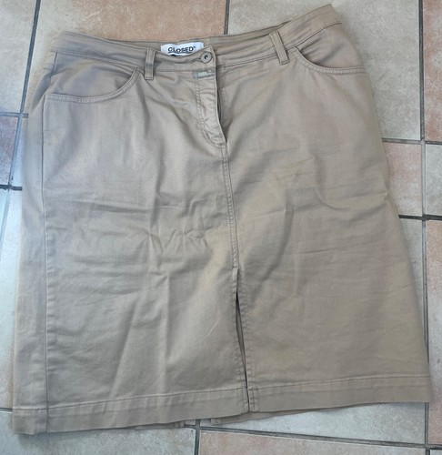 Closed rock beige - rock,