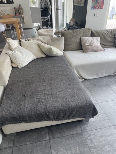 Gebrauchte schmutzige couch - schmutzige,