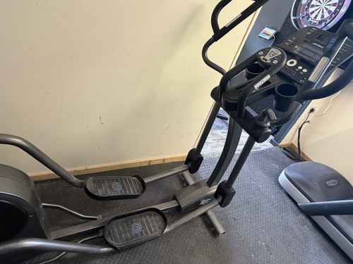 Life fitness crosstrainer - fitness,