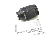 Nikon AF-S Nikkor 18-105mm f/3.5-5.6 G ED DX VR..