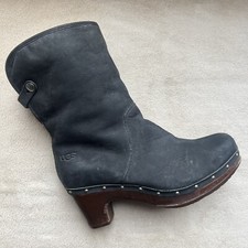 UGG Lynnea Black Suede Boot