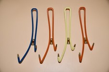 String Garderoben-Haken - Wandgaderobe - vier teilig  - farbig 60/70er -