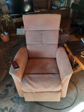 Seniorenstuhl elektrisch, mit Aufsteheinrichtung, gut erhalten,