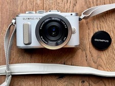 OLYMPUS PEN E-PL8 weiß MFT