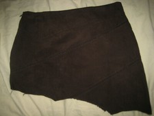 VINTAGE Cave Woman Hippie Zigeuner Minirock schräg Faux-Wildleder braun H+M 34