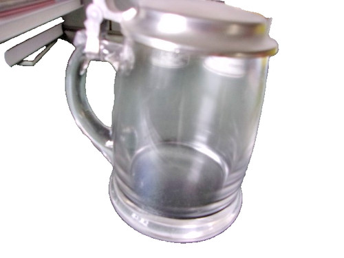 Bierkrug aus glas mit - aus,