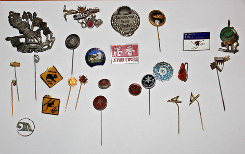 Konvolut anstecknadeln pins - konvolut,