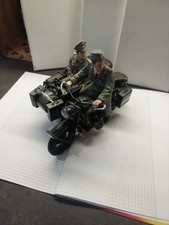 SCHUCO 1:10 BMW R75 BEIWAGEN 2 SOLDATEN FIGUREN WK2