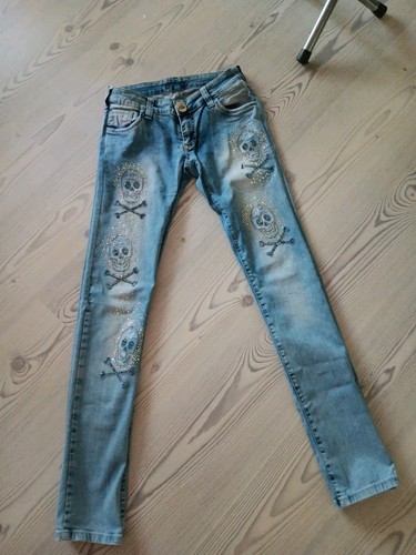 Totenkopf jeans mit - totenkopf,