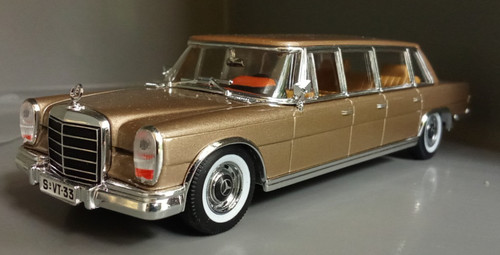 C23 limousine vitesse 43 - limousine, 1:43
