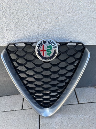 Alfa romeo stelvio grill - romeo,