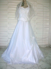 Brautkleid M Hochzeitskleid Kleid; 3 Teiler; Korsage; Schleife; Unterrock