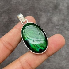 Grüner Labradorit Edelstein