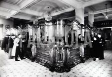 Altes Pressefoto Werkbank Von