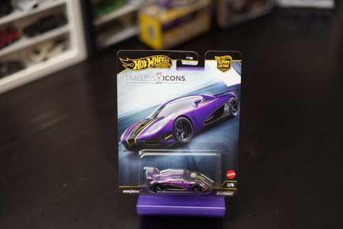 Hot wheels timeless icons - hot,